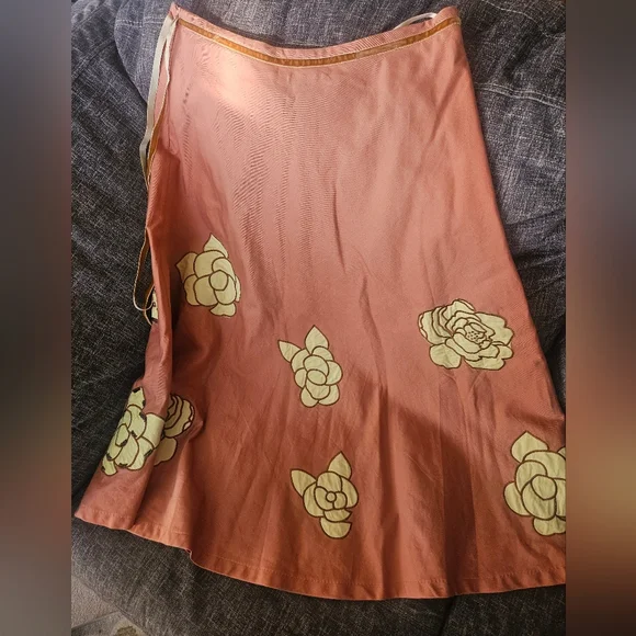 Gorgeous Vintage Beaded Pink Flower Skirt. Large. - Picture 5 of 8